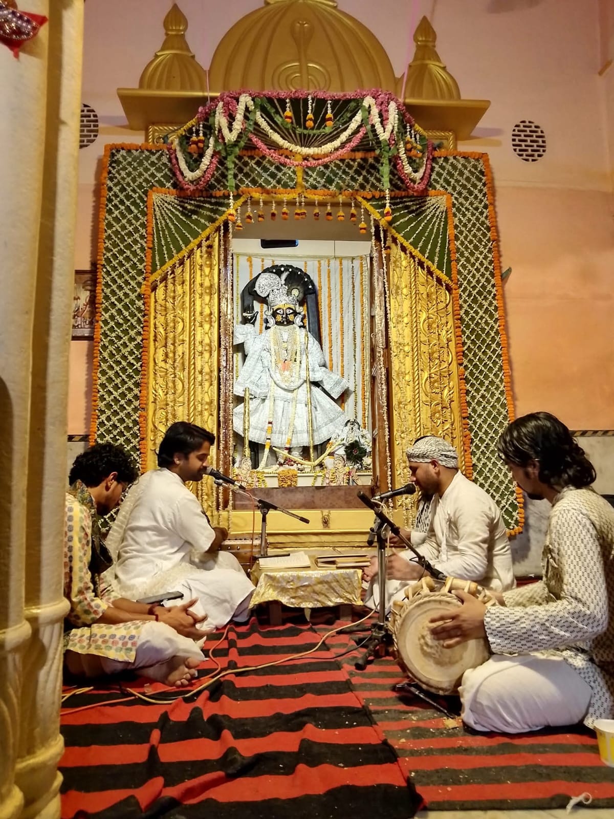Shri Bade Dauji Mandir